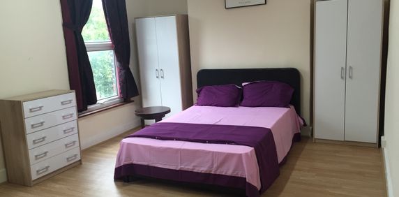 4 bedroom maisonette for rent - Photo 2