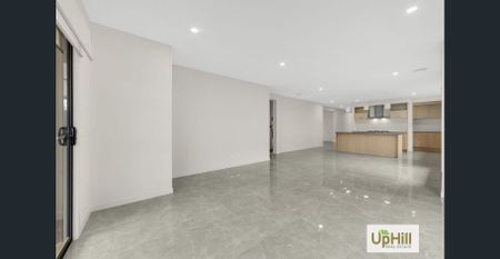 Contemporary Family Living at Its Best – 29 Shearjoy Loop, Clyde North - Photo 2