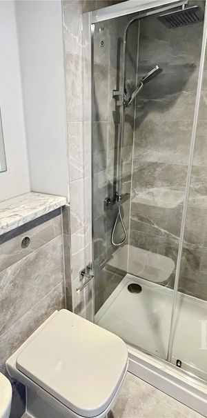 apartment to rent Castle Street, Luton, Bedfordshire, LU1 - Photo 1