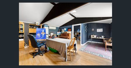 Luxurious Living Awaits 4 Bedroom Home featuring Granny Flat in Prime Gulfview Heights Location! - Photo 4