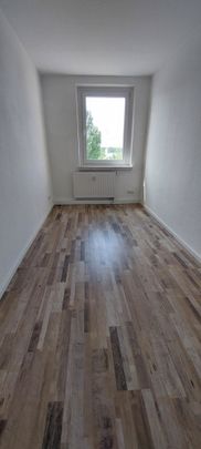 Schöne 3 Raumwohnung in der 3 Etage mit Balkon zu vermieten, im familiärer Umgebung - Photo 1