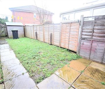 2 bedroom terraced house to rent - Photo 4