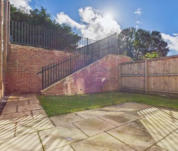 3 bedroom semi-detached house to rent - Photo 3