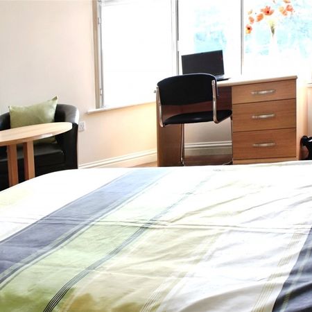 Highfields Road, Highfields, Huddersfield, HD1 - Photo 4