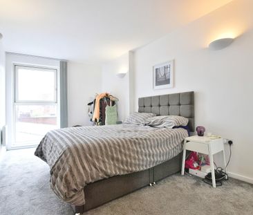 1 bedroom apartment to rent Skyline Central 2, 49 Goulden Street, M... - Photo 3