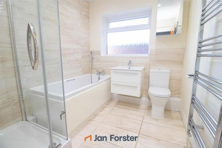 3 bedroom maisonette to rent - Photo 3