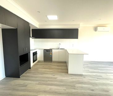 Brand new and close to new schools and parks! - Photo 4