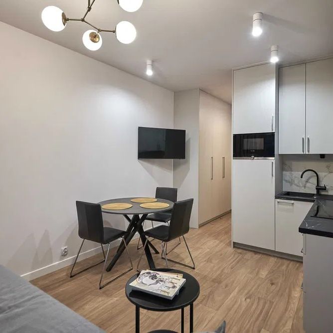 Mieszkanie do wynajęcia - Warszawa, Karolkowa - Zdjęcie 1