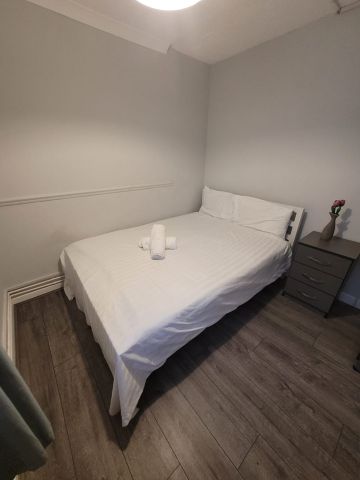 Room in a Shared Flat, Hamilton House, E3 - Photo 3