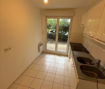 Location Appartement 2 pièces 47m² STE FOY LES LYON 69110 - Photo 3