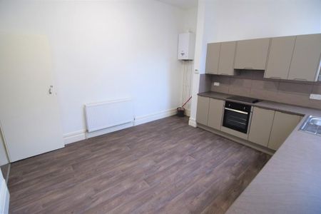 1 bedroom ground floor flat to rent - Photo 4