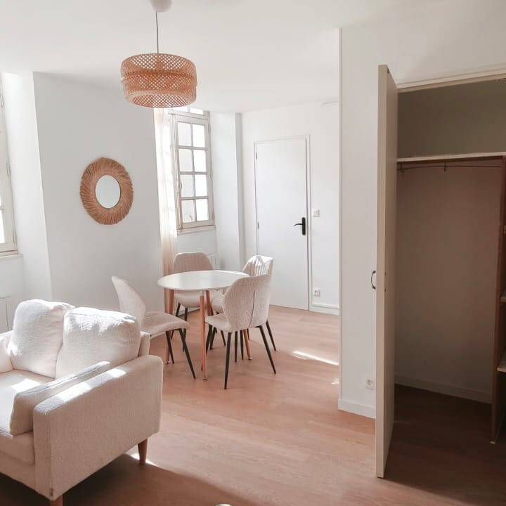 Joli T2 rénové centre-ville - Photo 1