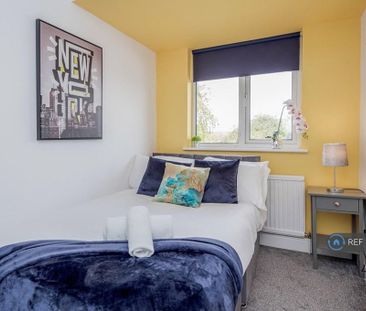 3 bedroom terraced house to rent - Photo 2