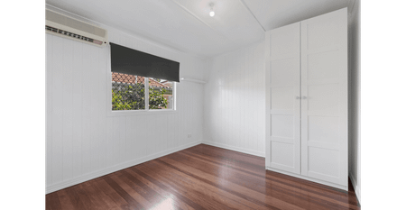 Cottage Charm in Mitchelton: Embrace Comfort and Style! - Photo 2