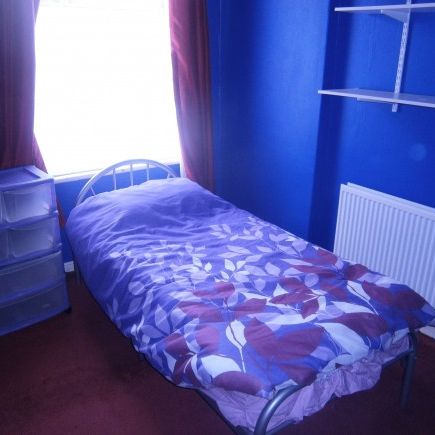 3 Bed House to Let - Nr. Bradford Uni - Photo 1