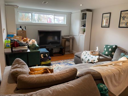 For Lease - 1067 Edgeleigh Avenue Unit# Lwr Lvl, Mississauga, Ontario - Photo 2