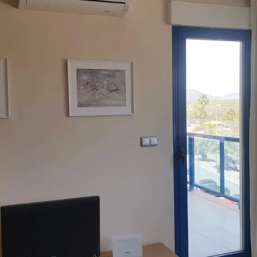 Piso de alquiler en Glorieta del Reino Unido, 6, Palmeral - Photo 1