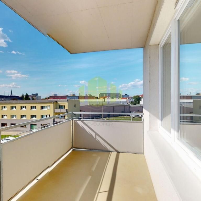 Pronájem bytu 1+kk 32 m2 - Fotografie 1