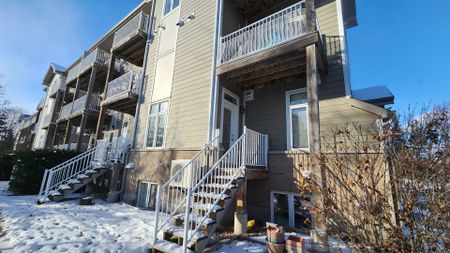 For Lease - 293 Everest Private Unit# A, Elmvale Acres and Area, Ontario - Photo 3