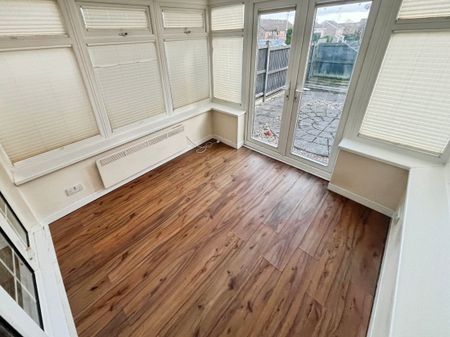 Open Hearth Close, Griffithstown, PONTYPOOL - Photo 3