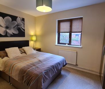 St Nicholas Square, Marina, Swansea, SA1 1UG - Photo 6