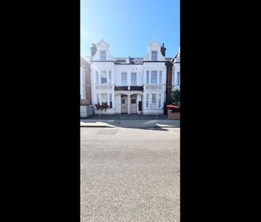 Studio Flat, Montserrat Road, SW15 - Photo 1