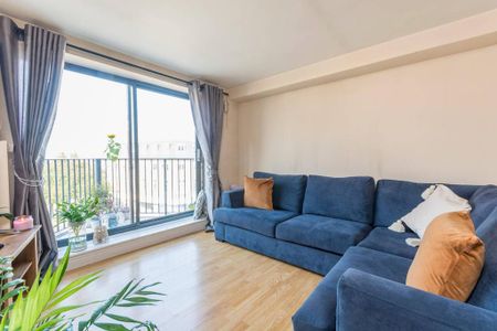 2 bedroom flat to rent - Photo 2