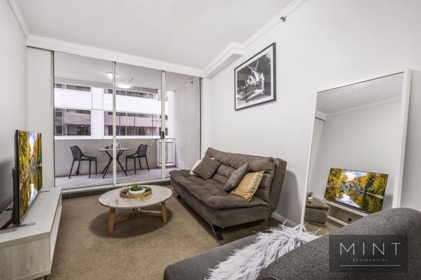 One bedroom in the heart of CBD - Photo 1