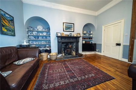 4 bedroom terraced house to rent - Photo 3