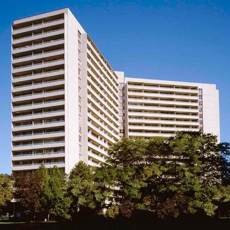 Rideau Towers - Photo 4