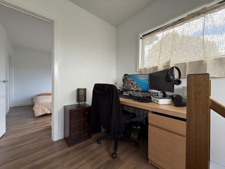 Near New Light & Bright Boutique Home - Photo 3