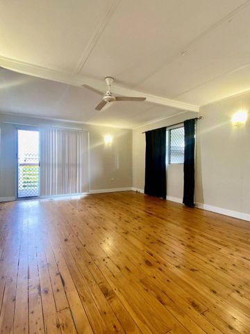 Comfortable Family Home in the Heart of Gracemere - Photo 2