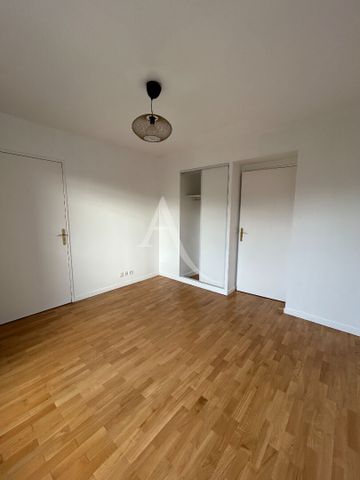 Location Appartement 5 pièces 105m² - Photo 4