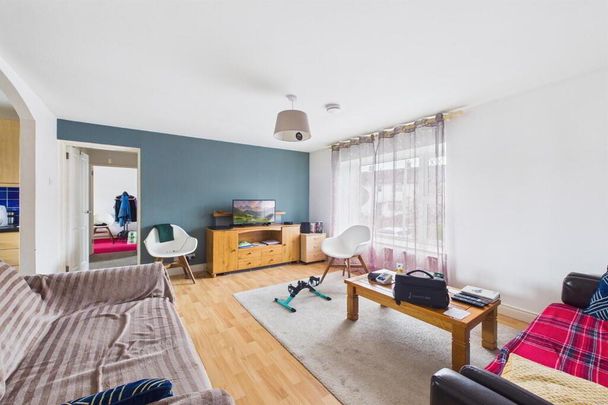 27b Kilwarlin Crescent, Belfast, BT8 7EN - Photo 1