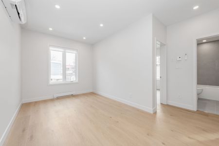 For Lease - 250 Shakespeare Street Unit# 4, Vanier and Kingsview Park, Ontario - Photo 3