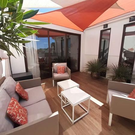 Avenida de la Rosaleda, Málaga, Andalusia 29008 - Photo 4