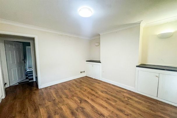 2 Bed Terraced House, Church Road, CR0 - Photo 1