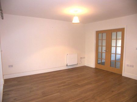 4 bedroom terraced house to rent - Photo 2