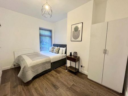 2 bedroom terraced house to rent - Photo 2