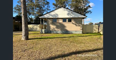 Three Bedroom Family Home with Newly Renovated Bathroom - Photo 2