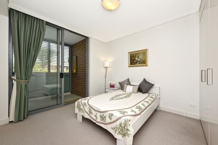 Contemporary and Secure One-Bedroom Residence in a Tranquil and Convenient Setting - Photo 2