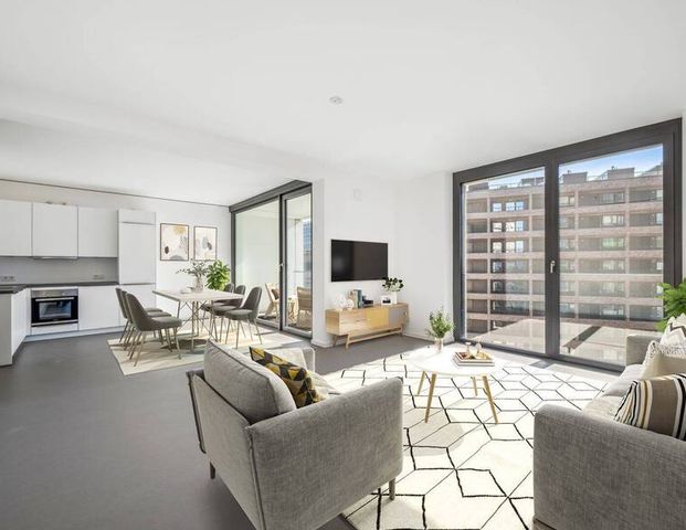 Live Stylish - Modernes 3-Zimmer-Apartment mit Loggia im Herzen der Colonnades - Foto 1