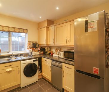 Juniper Road, Red Lodge, Bury St. Edmunds - Photo 5