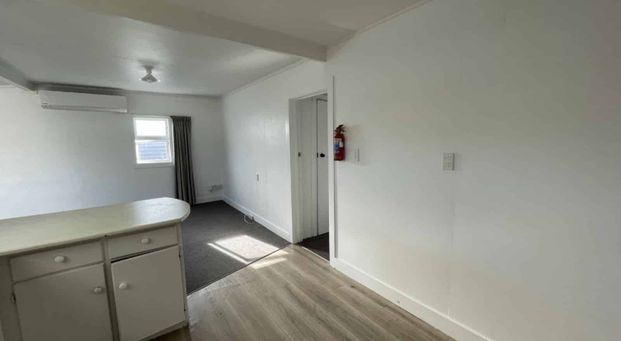 Updated three-bedroom home - Photo 1