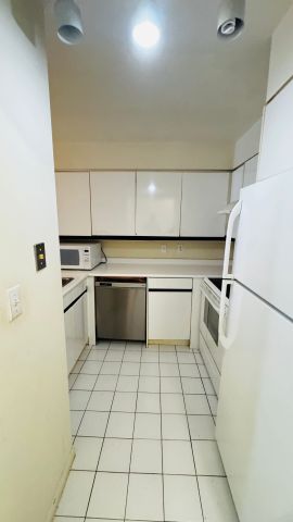 For Lease - 7 Carlton Street Unit# 1101, Toronto, Ontario - Photo 4