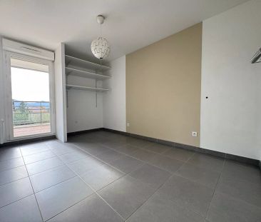 A louer Vert Beaumont 13012 Appartement type 2 avec terrasse et garage - Photo 3