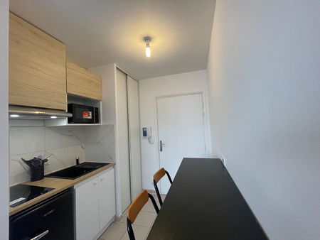 Appartement 1 pièce à louer à Savigny-le-Temple - Meublé - Photo 4
