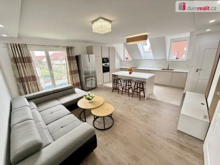 Pronájem prostorného bytu 4+kk se zahradou, 85 m, Velké Přílepy - Photo 3