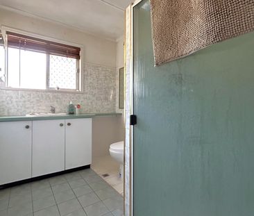 Furnished Room for Rent in Central Newtown Location - Photo 3