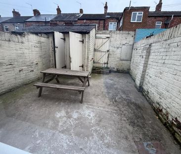 2 bedroom terraced house to rent - Photo 6